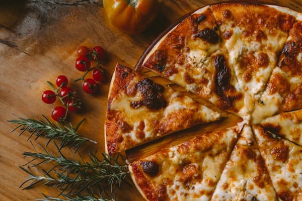 Veggie Supreme Pizza (Large) (ویجی سپریم پیزا (بڑا)) — ₹1200