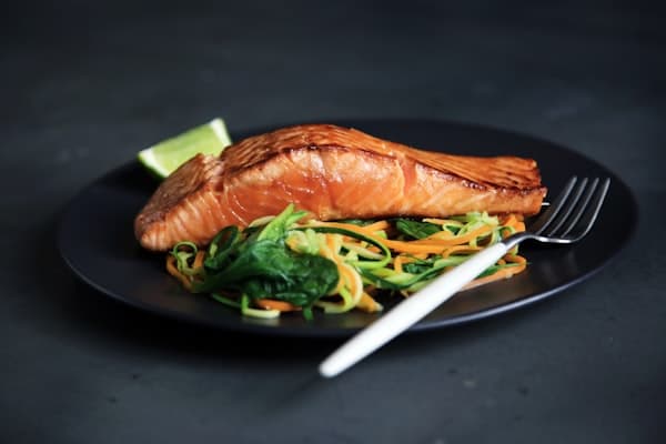 Salmon Sashimi (12 pcs) (سالمن ساشیمی (12 ٹکڑے)) — ₹2000